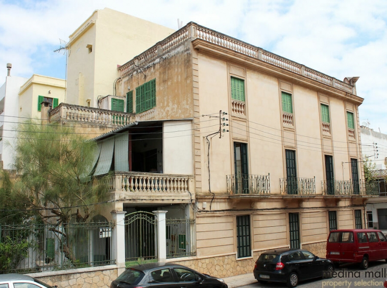 Edificio con caracter para reformar en Felanitx medina mallorca 2
