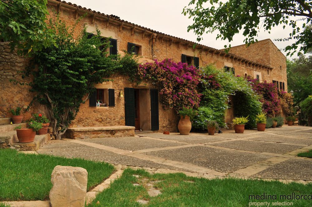 Finca del S XVIII Arta medina mallorca 1