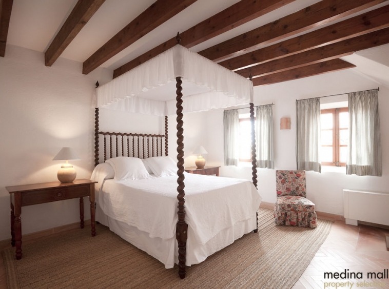 Finca en alquiler medina mallorca 15