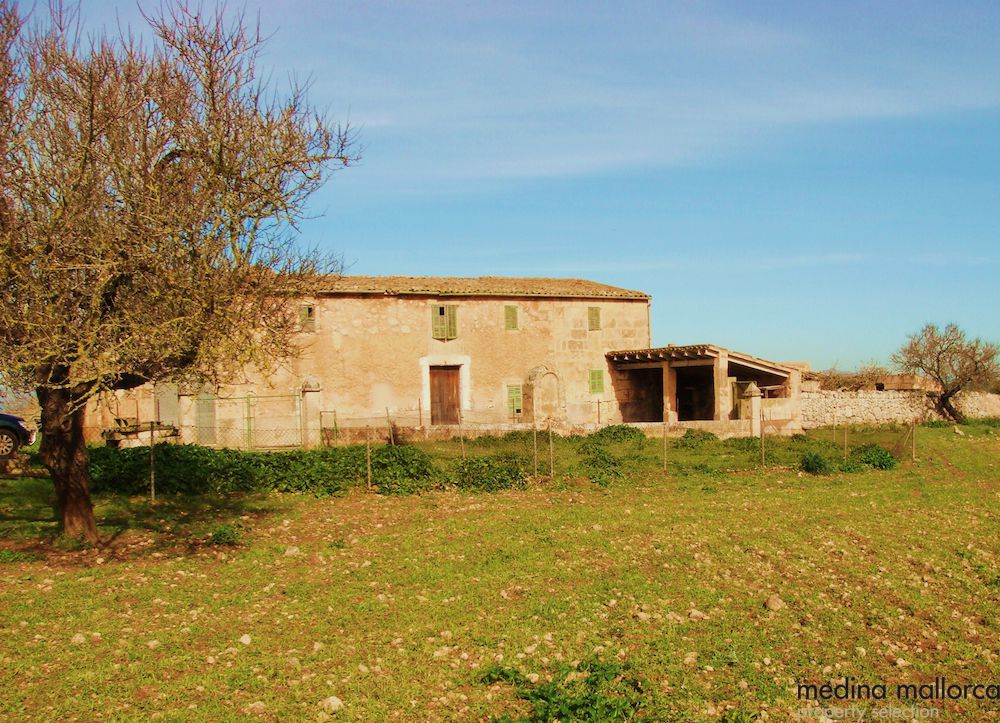 finca antigua para reformar medina mallorca 8