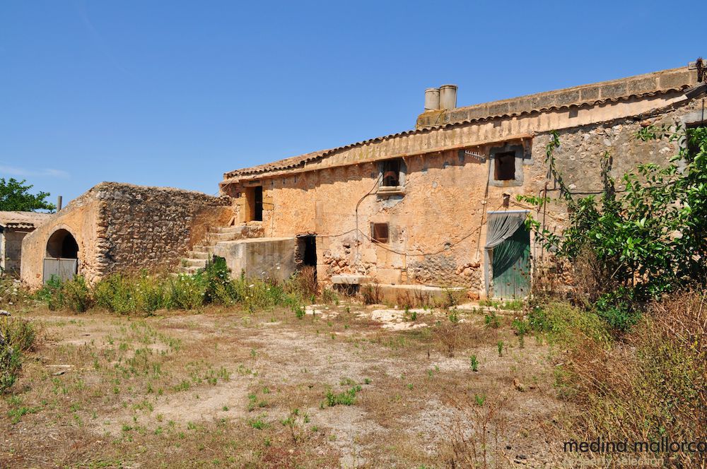 finca para reformar en el este de mallorca medina mallorca 1 1