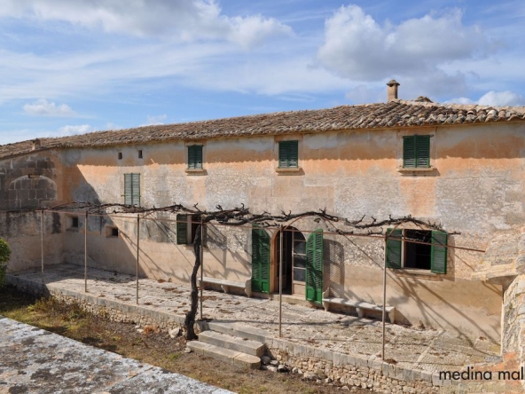 finca rustica montuiri medina mallorca 1