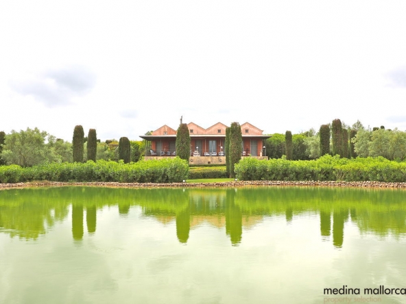 magnifica finca rodeada de jardines llubi medina mallorca 1