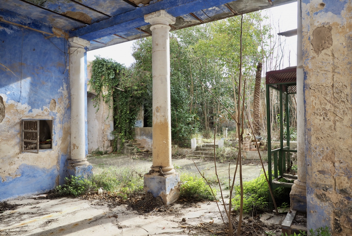 P1252200